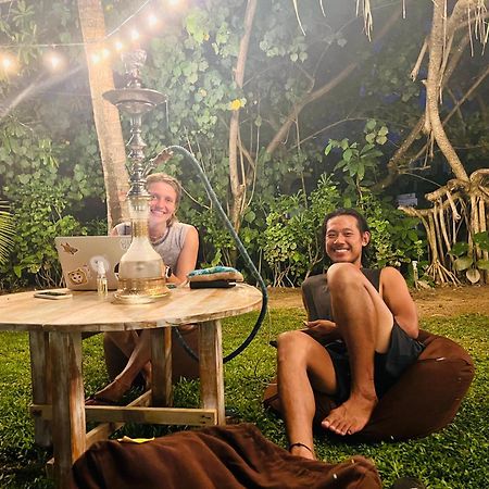 Pineapple Surf Hotel Ahangama Ngoại thất bức ảnh