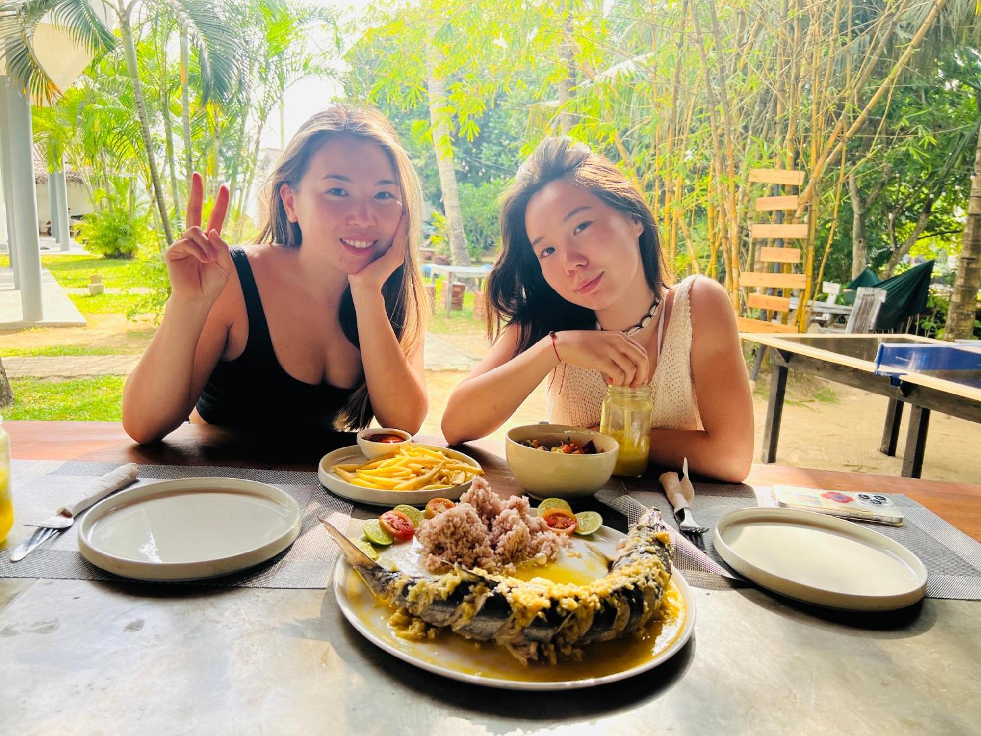 Pineapple Surf Hotel Ahangama Ngoại thất bức ảnh